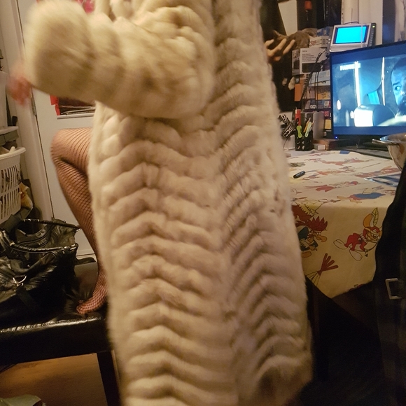 WOMEN'S HANDMADE REAL FOX FUR 3/4 JACKET! - Picture 4 of 12